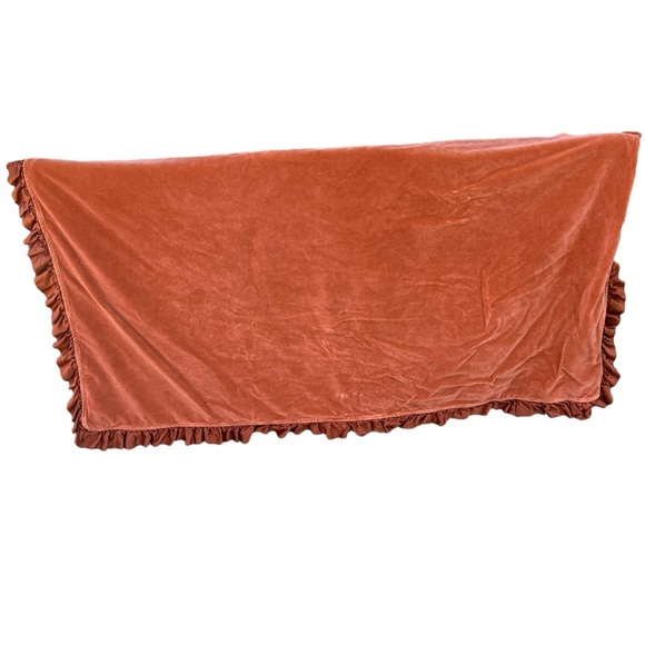 Bella Notte Velvet Ruffled Large Blanket STV822 Cinnamon 53x57 Soft Luxury GUC - Picture 5 of 12